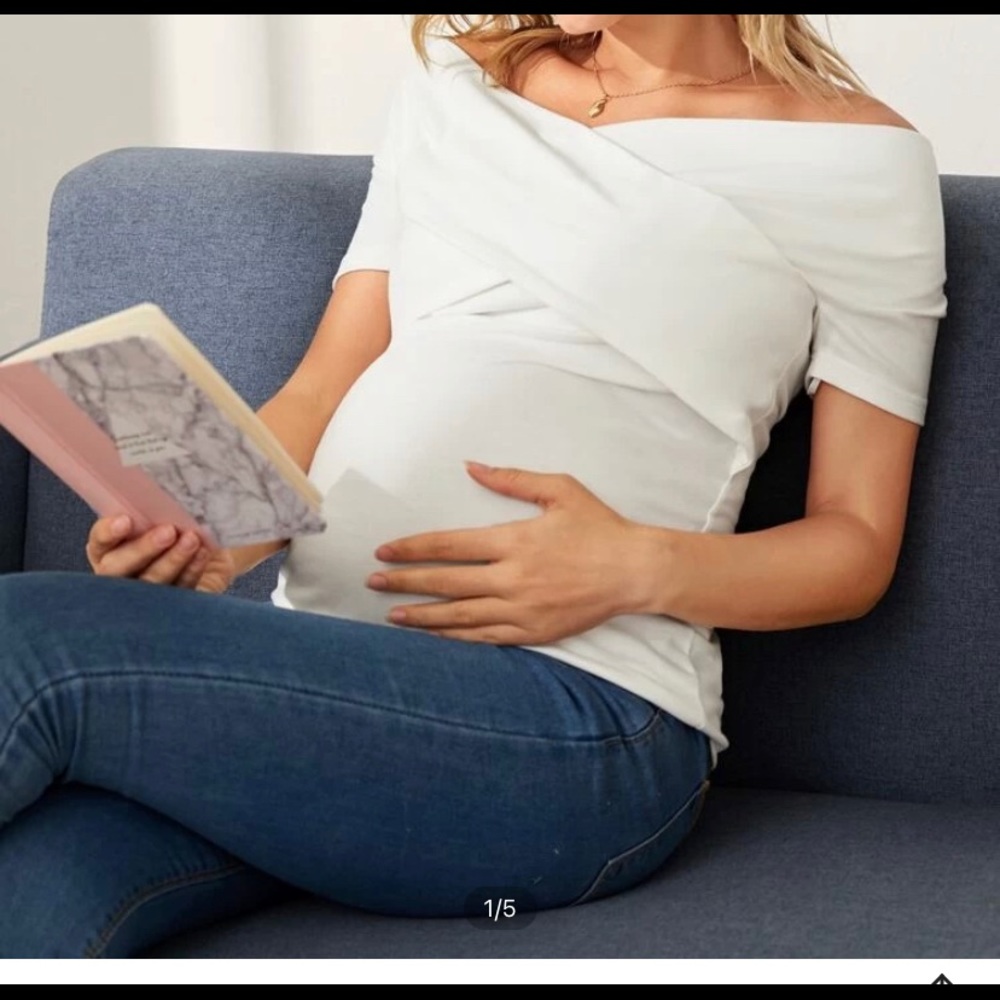White short sleeve maternity shirt